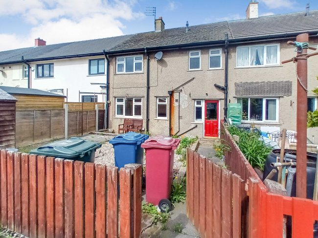 6 Trafford Gardens, Barrow, Clitheroe, Lancashire, BB7 9AX 2