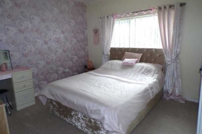 90 Windermere Avenue, Carr Mill, St Helens, Merseyside. WA11 7AJ 1