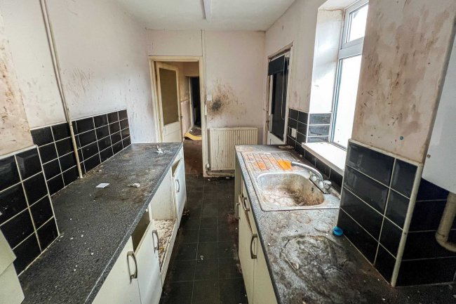 22 Allestree Street, Alvaston, Derby. DE24 8TS 9