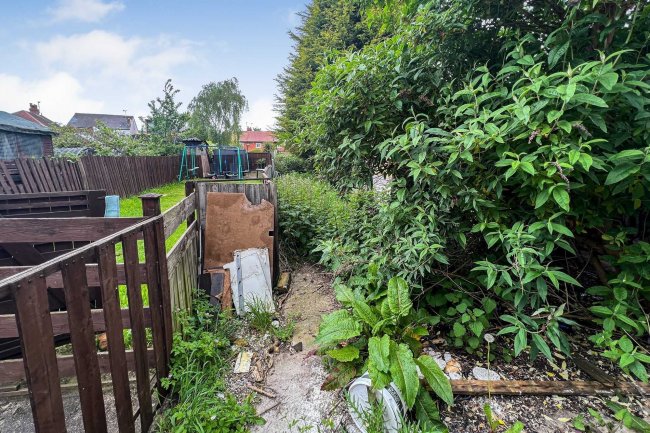 22 Allestree Street, Alvaston, Derby. DE24 8TS 9