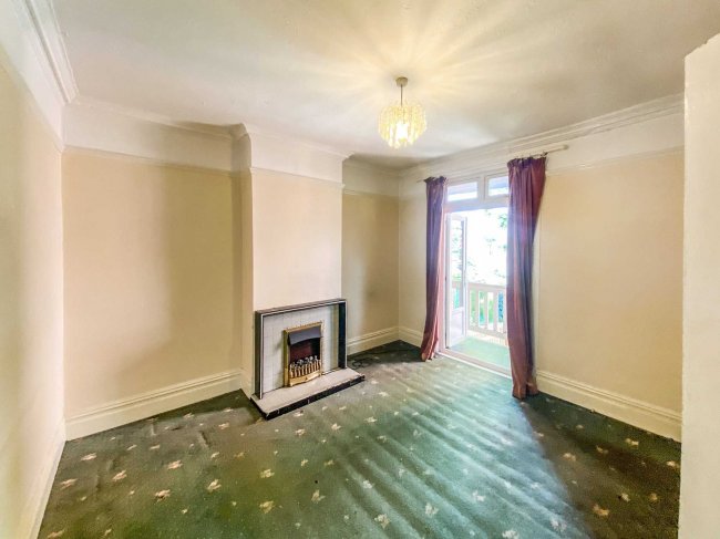 10 Bloxham Road, Banbury, Oxfordshire, OX16 9JN 2