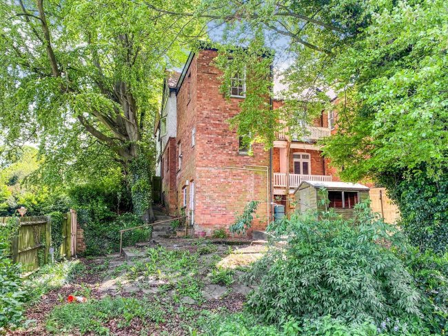 10 Bloxham Road, Banbury, Oxfordshire, OX16 9JN 2