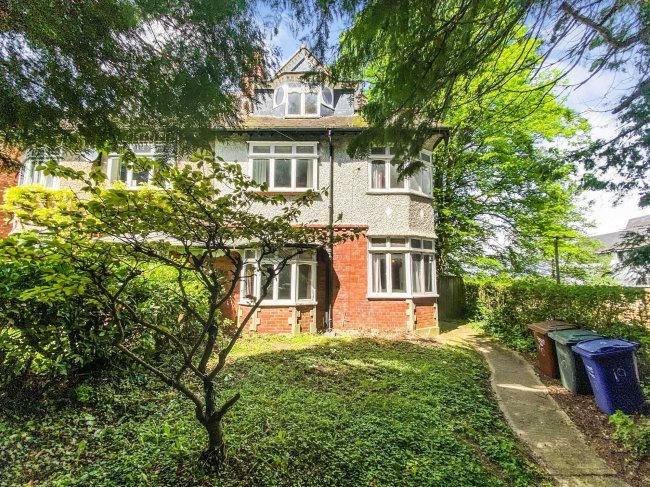 10 Bloxham Road, Banbury, Oxfordshire, OX16 9JN 2