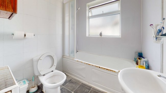 221 Harrington Road, South Norwood, London, SE25 4NN 3