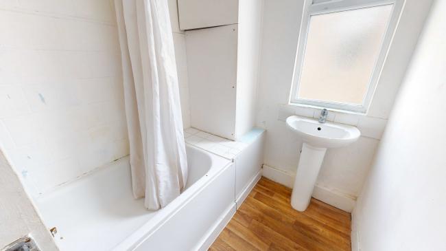 490 Romford Road, Forest Gate, London, E7 8AP 10