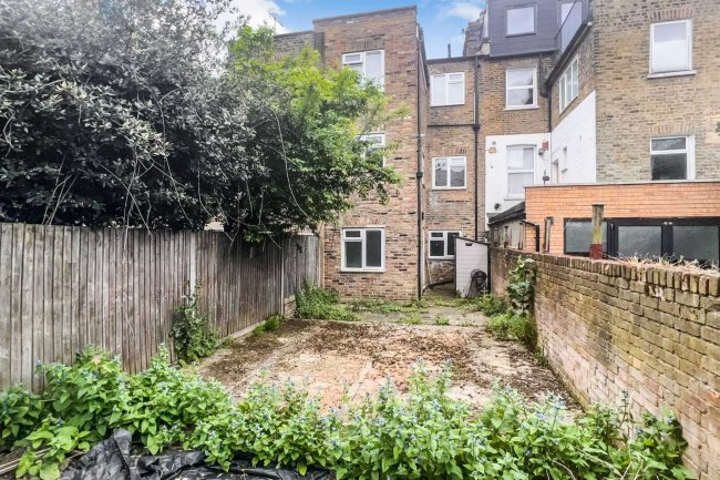 6A & 6B Grace's Road, Camberwell, London, SE5 8PA 7