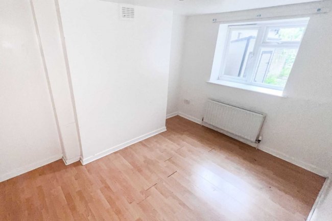 6A & 6B Grace's Road, Camberwell, London, SE5 8PA 7