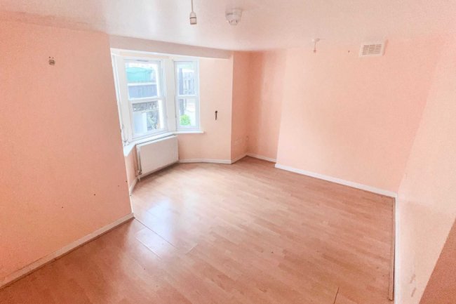 6A & 6B Grace's Road, Camberwell, London, SE5 8PA 7