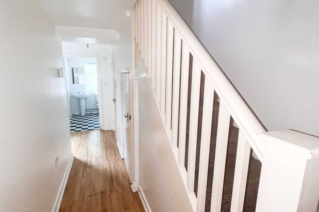 6A & 6B Grace's Road, Camberwell, London, SE5 8PA 7