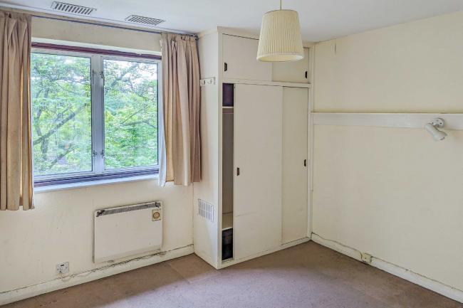 14 Godstone Mount, Downs Court Road, Purley, Surrey, CR8 1BA 3