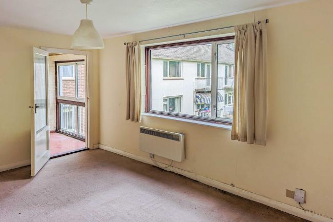 14 Godstone Mount, Downs Court Road, Purley, Surrey, CR8 1BA 3