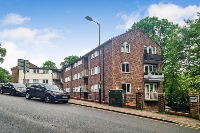 14 Godstone Mount, Downs Court Road, Purley, Surrey, CR8 1BA 3