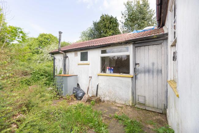 The Bungalow, North End Lane, Orpington, Kent, BR6 7HQ 8