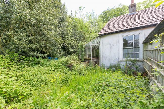 The Bungalow, North End Lane, Orpington, Kent, BR6 7HQ 8