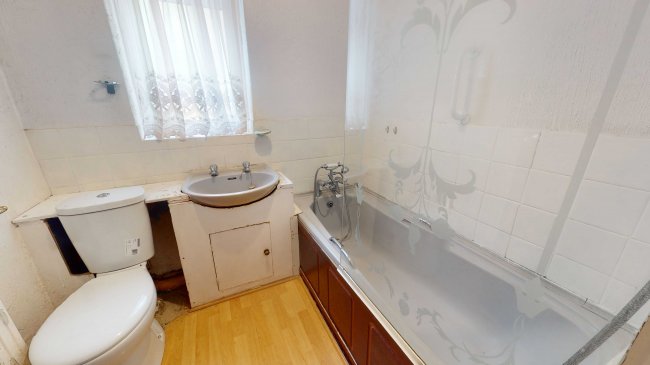 98 Radnor Avenue, Welling, Kent, DA16 2BY 5