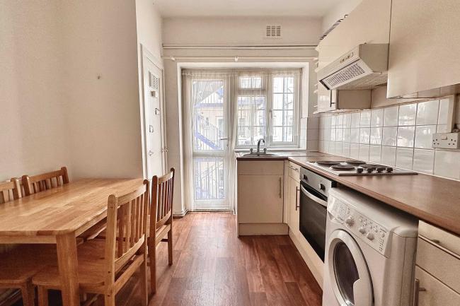 Flat 20 Burnham Court, Brent Street, Hendon, London, NW4 2RE 1