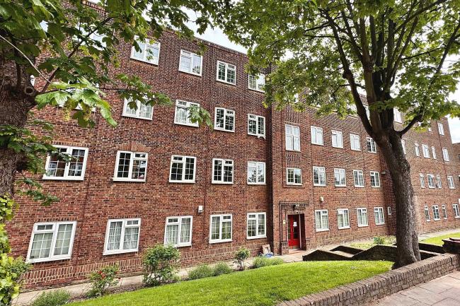 Flat 20 Burnham Court, Brent Street, Hendon, London, NW4 2RE 1