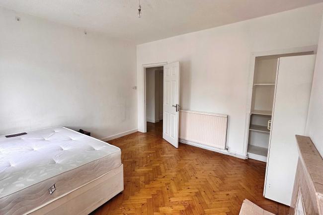 Flat 20 Burnham Court, Brent Street, Hendon, London, NW4 2RE 1