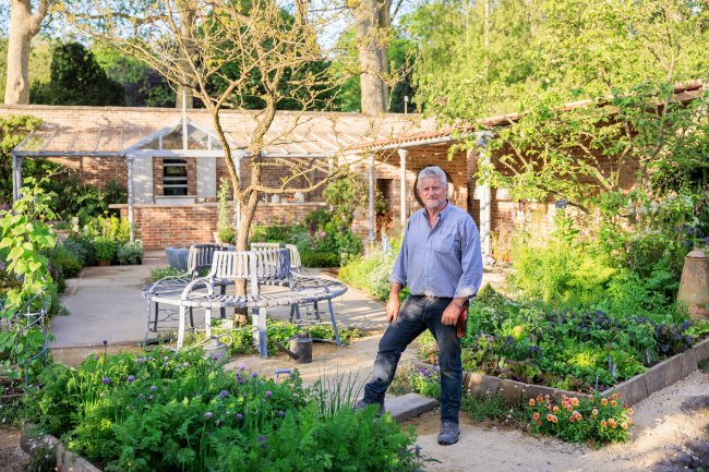 Charity Auction Lot: bespoke tree seat, as featured at RHS Chelsea Flower Show 2023

 2