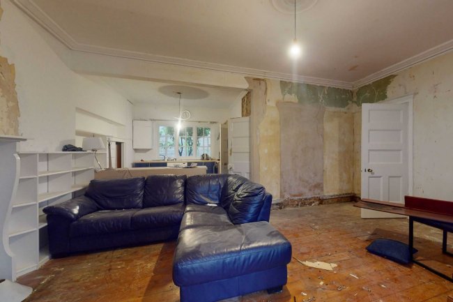 East House, 69 Stanmore Hill, Stanmore, Middlesex, HA7 3DZ 6