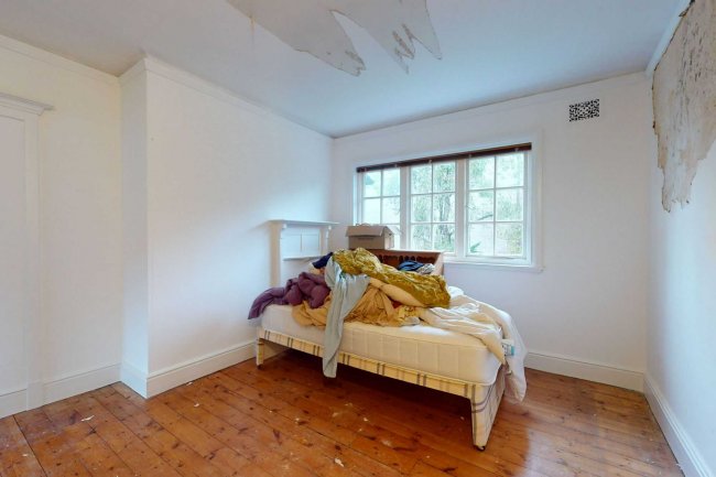 East House, 69 Stanmore Hill, Stanmore, Middlesex, HA7 3DZ 6