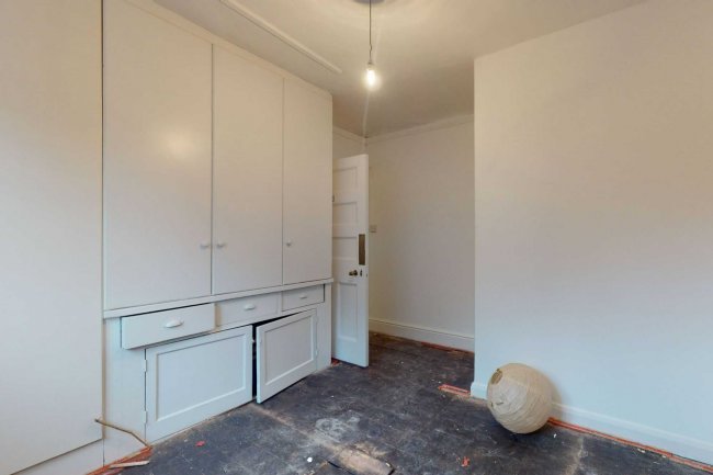 East House, 69 Stanmore Hill, Stanmore, Middlesex, HA7 3DZ 6