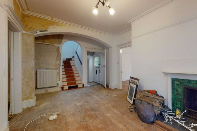 East House, 69 Stanmore Hill, Stanmore, Middlesex, HA7 3DZ 6