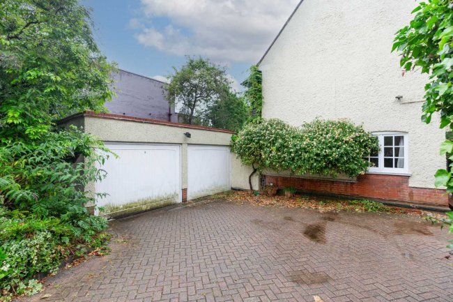 East House, 69 Stanmore Hill, Stanmore, Middlesex, HA7 3DZ 6