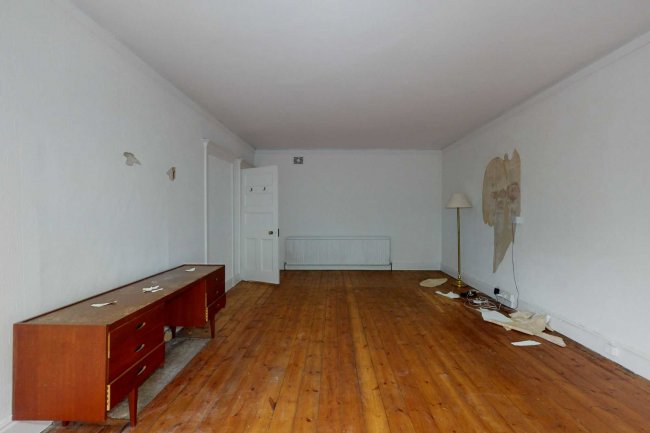 East House, 69 Stanmore Hill, Stanmore, Middlesex, HA7 3DZ 6