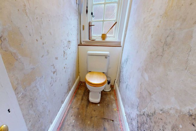 East House, 69 Stanmore Hill, Stanmore, Middlesex, HA7 3DZ 6