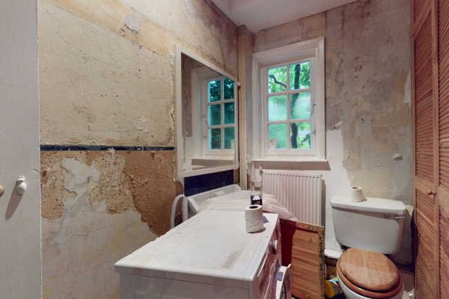 East House, 69 Stanmore Hill, Stanmore, Middlesex, HA7 3DZ 6