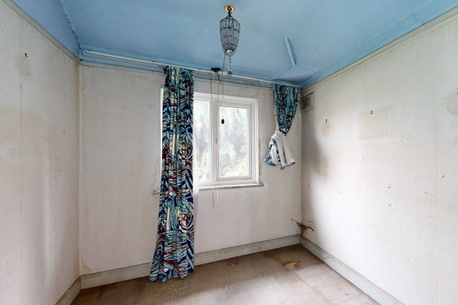 11 The Brandries, Wallington, Surrey, SM6 7NA 6