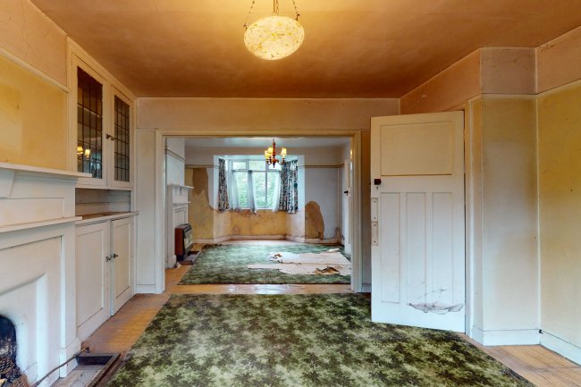 11 The Brandries, Wallington, Surrey, SM6 7NA 6