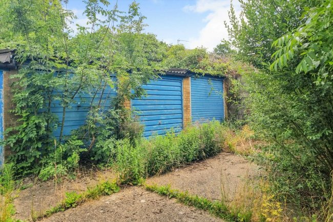 Land rear of 49 Lindal Crescent, Enfield, EN2 7RP 5