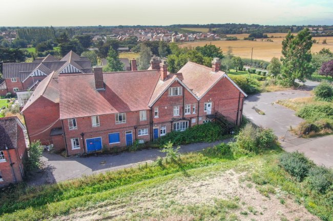 Knightswood Centre, Steeple Road, Southminster CM0 7BD 10