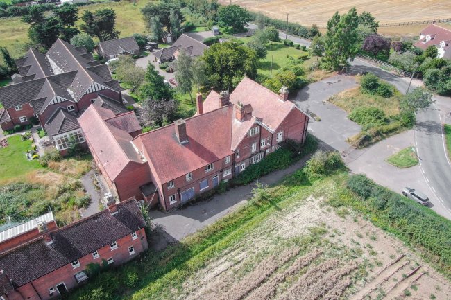 Knightswood Centre, Steeple Road, Southminster CM0 7BD 10