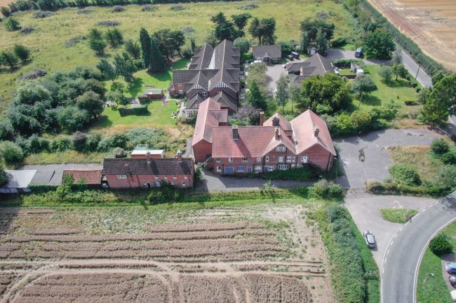 Knightswood Centre, Steeple Road, Southminster CM0 7BD 10