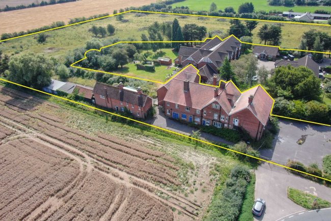 Knightswood Centre, Steeple Road, Southminster CM0 7BD 10