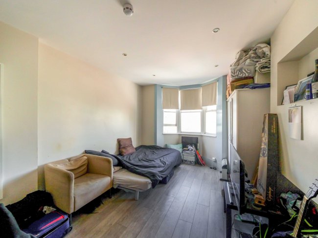 31 Old Steine Street, Brighton, BN1 1EL 3