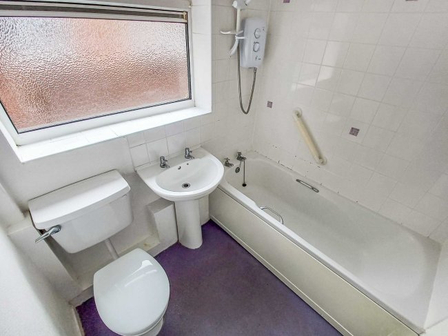 40 Harley Road, Sale, Greater Manchester, M33 7FP 7