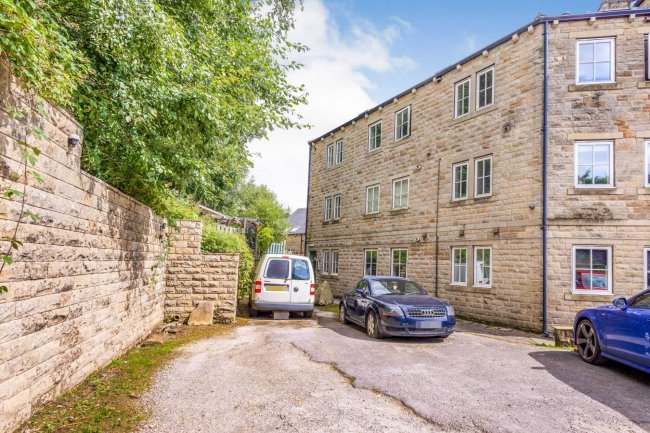 Flat 1, 5 Woodcote Fold, Oakworth, Keighley, BD22 0QG 10