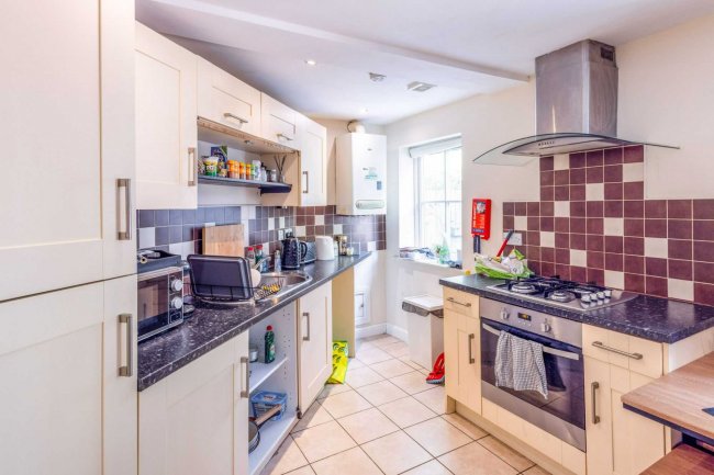 Flat 1, 5 Woodcote Fold, Oakworth, Keighley, BD22 0QG 10