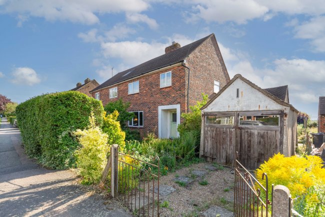 148 Wentworth Way, Sanderstead, South Croydon, Surrey, CR2 9ET 6