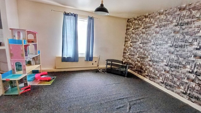 17 & 19 Windsor Place, Fleetwood, FY7 6HQ 9