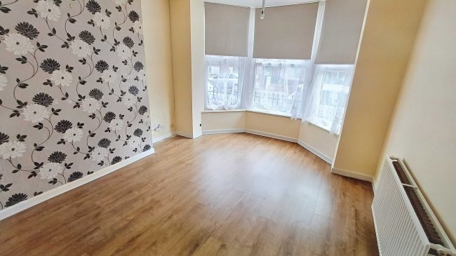 17 & 19 Windsor Place, Fleetwood, FY7 6HQ 9