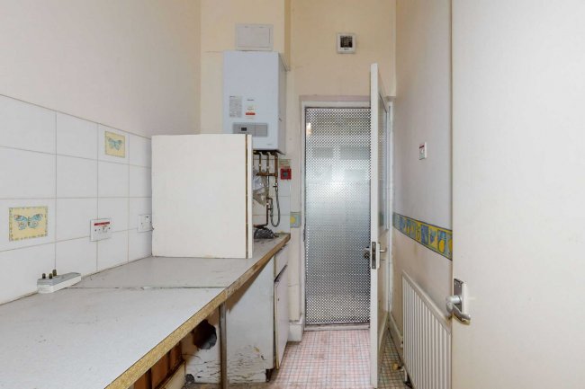 18 Mildmay Road, Ilford, Essex, IG1 1DT 3