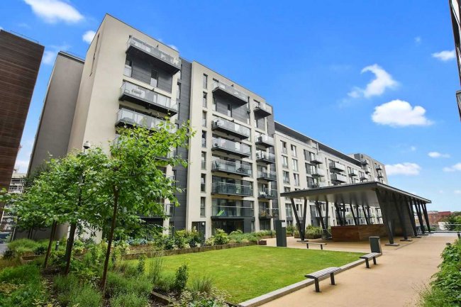 Flat 214, Vantage Building, Station Approach, Hayes, UB3 4BQ 8