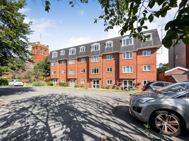 Cambridge Court, Cambridge Road, Churchtown, Southport, PR9 9PU 2