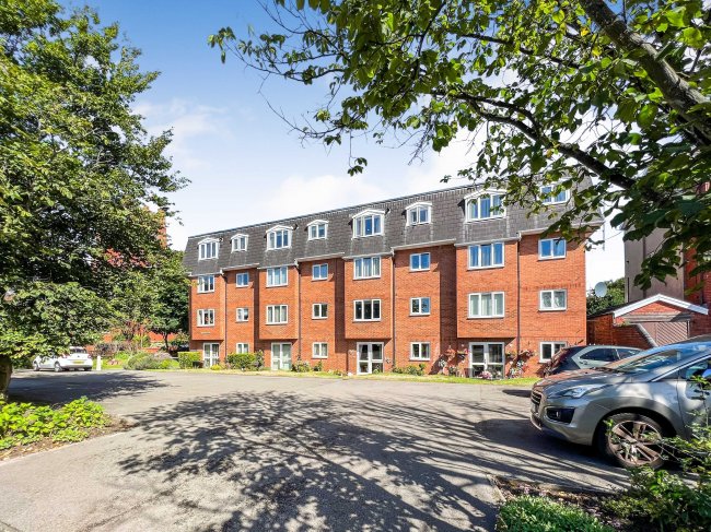 Cambridge Court, Cambridge Road, Churchtown, Southport, PR9 9PU 2