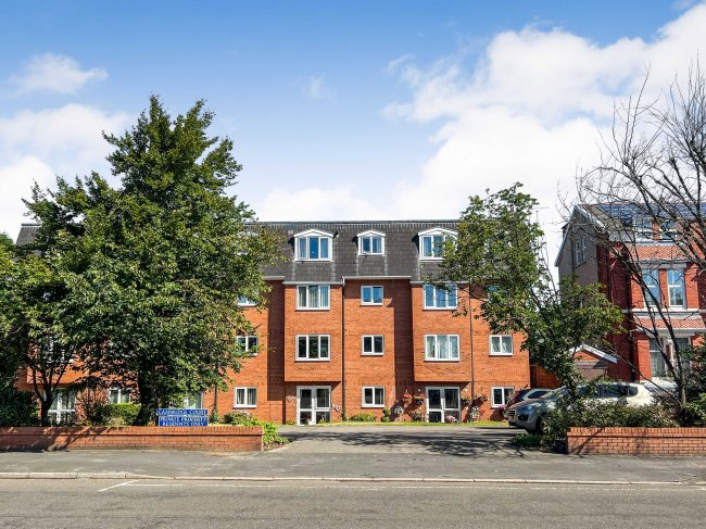 Cambridge Court, Cambridge Road, Churchtown, Southport, PR9 9PU 2